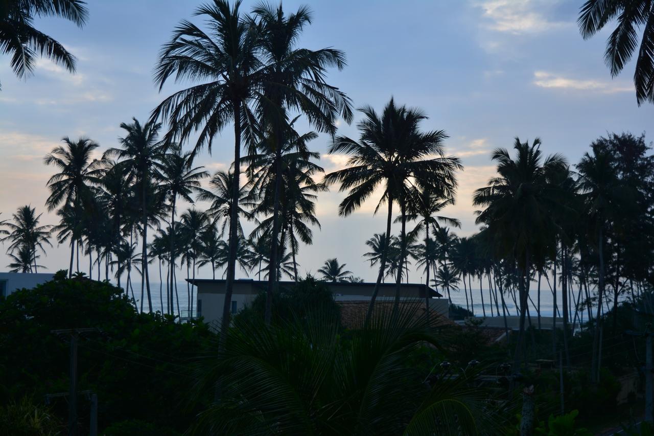Green Almond Hotel Unawatuna Exterior photo