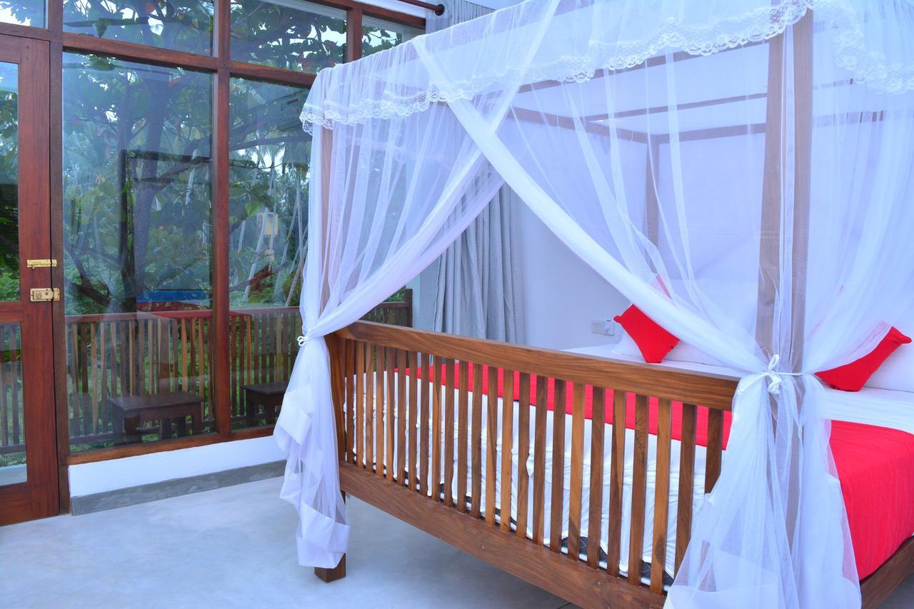Green Almond Hotel Unawatuna Exterior photo