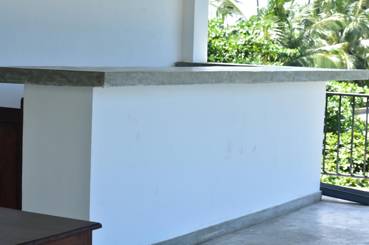 Green Almond Hotel Unawatuna Exterior photo